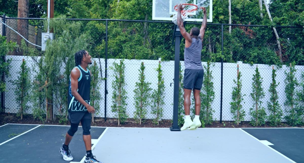 韦德之子扎伊尔重返大学篮球:23岁老将能否续写传奇?